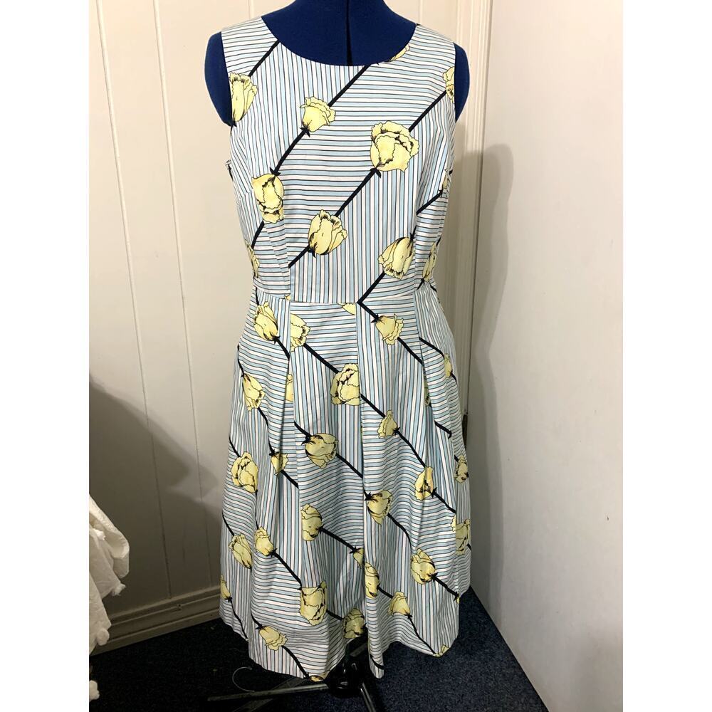 Talbots Dress Size 10 Blue White Yellow Rose Fit N Flare Sleeveless Lined Easter